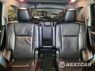 Zdjęcie 10 z 13 samochodu: 2019 TOYOTA HIGHLANDER XLE VIN:5TDKZRFH0KS551738 - miniatura