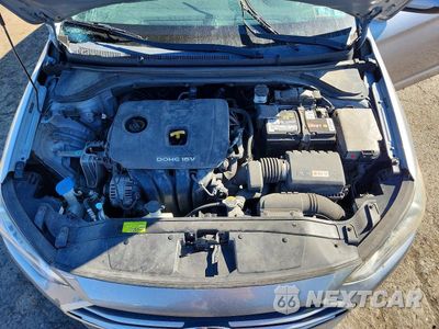 Zdjęcie 11 z 13 samochodu: 2017 HYUNDAI ELANTRA SE VIN:5NPD84LFXHH009174 - miniatura