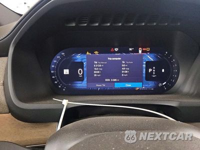 Zdjęcie 9 z 13 samochodu: 2026 VOLVO XC90 CORE VIN:YV4M12PJ9T1494153 - miniatura