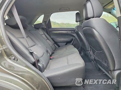 Zdjęcie 11 z 13 samochodu: 2011 KIA SORENTO LX VIN:5XYKTCA10BG141771 - miniatura