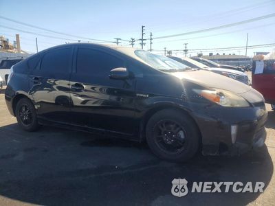 Czwarte zdjęcie samochodu z boku: 2012 TOYOTA PRIUS TWO VIN:JTDKN3DU2C1513774 - miniatura