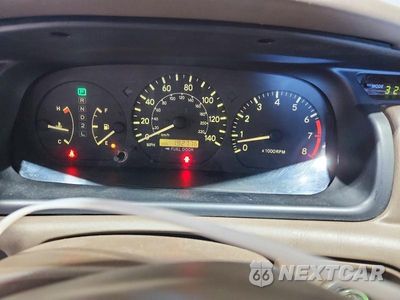 Zdjęcie 9 z 12 samochodu: 2000 TOYOTA CAMRY LE VIN:4T1BG22K2YU972004 - miniatura