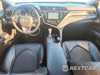 Zdjęcie 8 z 12 samochodu: 2019 TOYOTA CAMRY SE VIN:4T1B11HK3KU214084 - miniatura