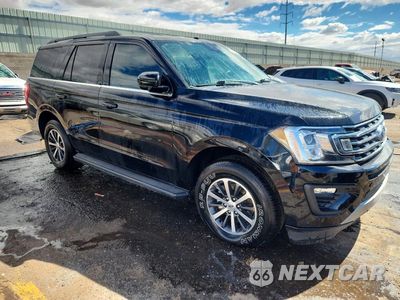 Czwarte zdjęcie samochodu z boku: 2019 FORD EXPEDITION XLT VIN:1FMJU1HT6KEA85716 - miniatura