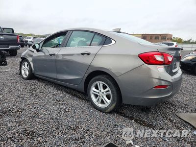 Drugie zdjęcie samochodu z przodu: 2018 CHEVROLET CRUZE LT VIN:1G1BE5SMXJ7155910 - miniatura
