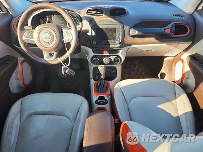 Zdjęcie 8 z 13 samochodu: 2017 JEEP RENEGADE LIMITED VIN:ZACCJBDB6HPG10881 - miniatura