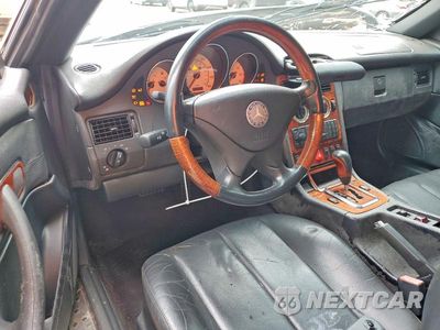 Zdjęcie 8 z 12 samochodu: 2002 MERCEDES-BENZ SLK 320 VIN:WDBKK65F52F259553 - miniatura