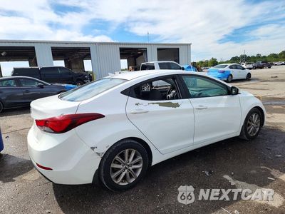 Trzecie zdjęcie samochodu z tyłu: 2014 HYUNDAI ELANTRA SE VIN:5NPDH4AE0EH467294 - miniatura