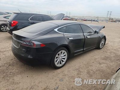 Trzecie zdjęcie samochodu z tyłu: 2019 TESLA MODEL S VIN:5YJSA1E28KF306017 - miniatura
