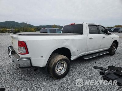 Trzecie zdjęcie samochodu z tyłu: 2019 RAM 3500 BIG HORN VIN:3C63RRHL0KG724315 - miniatura