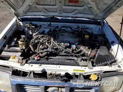 Zdjęcie 11 z 12 samochodu: 2000 NISSAN FRONTIER XE VIN:1N6ED27Y5YC379201 - miniatura