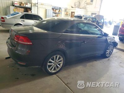 Trzecie zdjęcie samochodu z tyłu: 2013 VOLKSWAGEN EOS KOMFORT VIN:WVWBW8AH8DV008348 - miniatura