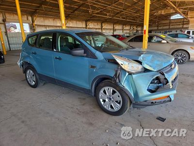 Czwarte zdjęcie samochodu z boku: 2013 FORD ESCAPE S VIN:1FMCU0F7XDUB83729 - miniatura