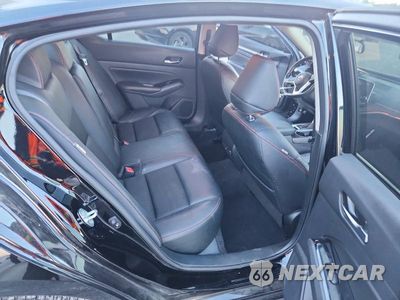Zdjęcie 10 z 12 samochodu: 2023 NISSAN ALTAMA VIN:1N4BL4CV7PN368855 - miniatura