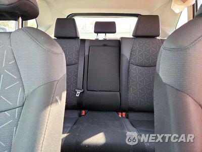 Zdjęcie 10 z 13 samochodu: 2025 TOYOTA RAV4 HYBRID XLE VIN:JTMRWRFV4SJ091011 - miniatura