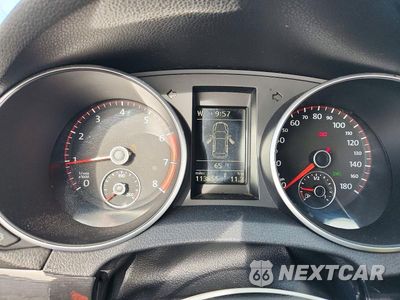 Zdjęcie 9 z 12 samochodu: 2012 VOLKSWAGEN GTI VIN:WVWED7AJ9CW107415 - miniatura