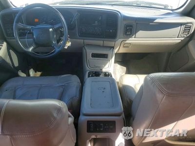 Zdjęcie 8 z 13 samochodu: 2002 CHEVROLET TAHOE K1500 VIN:1GNEK13T92J214680 - miniatura