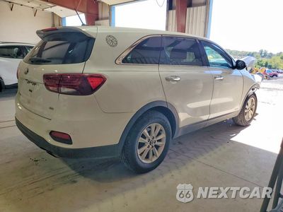 Trzecie zdjęcie samochodu z tyłu: 2019 KIA SORENTO LX VIN:5XYPGDA32KG569066 - miniatura