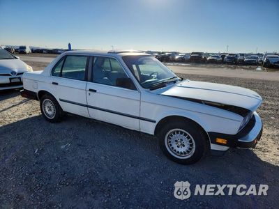 Czwarte zdjęcie samochodu z boku: 1985 BMW 325 E VIN:WBAAE5406F0696432 - miniatura