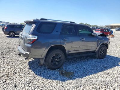 Trzecie zdjęcie samochodu z tyłu: 2021 TOYOTA 4RUNNER SR5 PREMIUM VIN:JTENU5JR9M5956103 - miniatura