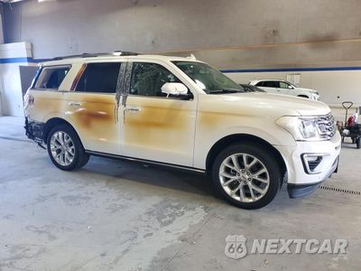 Czwarte zdjęcie samochodu z boku: 2019 FORD EXPEDITION LIMITED VIN:1FMJU2AT3KEA64516 - miniatura