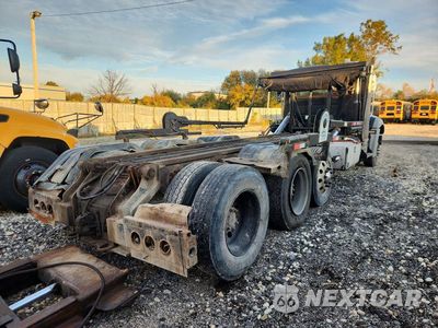 Trzecie zdjęcie samochodu z tyłu: 2014 MACK GU800 TRUCK CAB AND CHASSIS VIN:1M2AX16CXEM025796 - miniatura