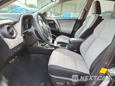 Zdjęcie 7 z 14 samochodu: 2018 TOYOTA RAV4 XLE VIN:2T3RFREV0JW835611 - miniatura