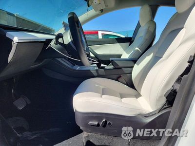 Zdjęcie 7 z 14 samochodu: 2021 TESLA MODEL Y VIN:5YJYGAEE8MF158019 - miniatura