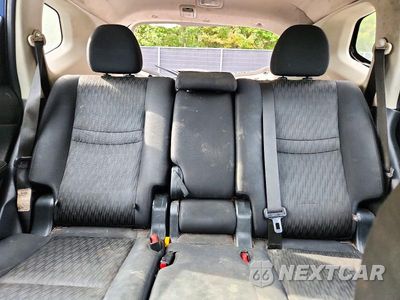 Zdjęcie 10 z 13 samochodu: 2019 NISSAN ROGUE S VIN:5N1AT2MT6KC802142 - miniatura