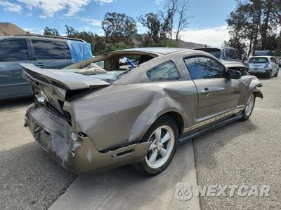 Trzecie zdjęcie samochodu z tyłu: 2005 FORD MUSTANG VIN:1ZVFT80N055115426 - miniatura