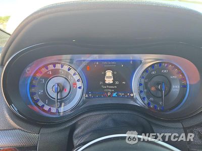 Zdjęcie 9 z 13 samochodu: 2015 CHRYSLER 300 S VIN:2C3CCABG9FH904295 - miniatura