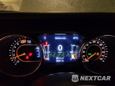 Zdjęcie 9 z 14 samochodu: 2020 JEEP WRANGLER UNLIMITED SPORT VIN:1C4HJXDNXLW279571 - miniatura