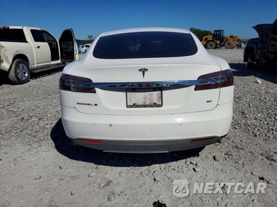 Zdjęcie 6 z 13 samochodu: 2014 TESLA MODEL S VIN:5YJSA1S10EFP64859 - miniatura