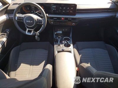 Zdjęcie 8 z 12 samochodu: 2026 KIA K5 LXS VIN:KNAG24J70T5451087 - miniatura