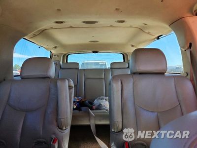 Zdjęcie 10 z 13 samochodu: 2003 CADILLAC ESCALADE ESV VIN:3GYFK66N63G264571 - miniatura