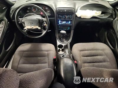 Zdjęcie 8 z 12 samochodu: 1998 FORD MUSTANG VIN:1FAFP4446WF248226 - miniatura