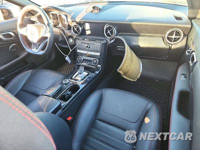 Zdjęcie 8 z 12 samochodu: 2019 MERCEDES-BENZ SLC 300 VIN:WDDPK3JA5KF157319 - miniatura