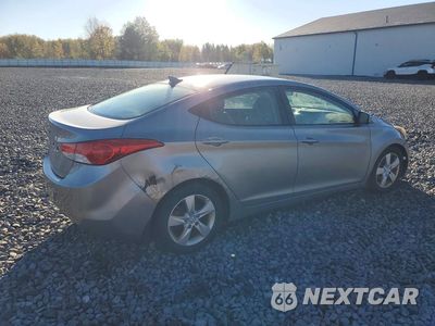 Trzecie zdjęcie samochodu z tyłu: 2013 HYUNDAI ELANTRA GLS VIN:KMHDH4AE5DU497889 - miniatura