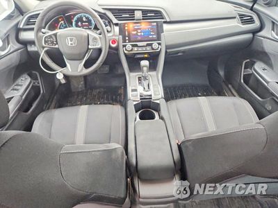 Zdjęcie 8 z 12 samochodu: 2018 HONDA CIVIC EX VIN:2HGFC2F77JH570948 - miniatura