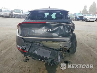 Zdjęcie 6 z 13 samochodu: 2024 KIA EV6 WIND VIN:KNDC34LA2R5188388 - miniatura