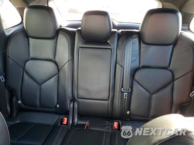 Zdjęcie 10 z 13 samochodu: 2014 PORSCHE CAYENNE VIN:WP1AA2A20ELA00551 - miniatura
