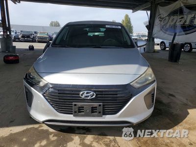 Piąte zdjęcie samochodu w środku: 2018 HYUNDAI IONIQ BLUE VIN:KMHC65LCXJU076605 - miniatura
