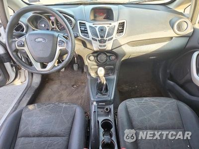 Zdjęcie 8 z 12 samochodu: 2013 FORD FIESTA SE VIN:3FADP4EJ3DM173607 - miniatura