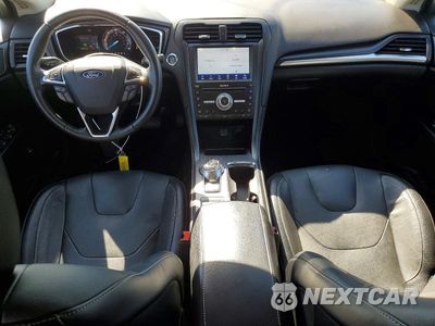 Zdjęcie 8 z 13 samochodu: 2020 FORD FUSION TITANIUM VIN:3FA6P0SU4LR263317 - miniatura