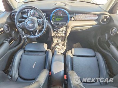 Zdjęcie 8 z 12 samochodu: 2017 MINI COOPER S VIN:WMWXU3C3XH2B64219 - miniatura