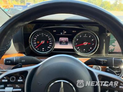 Zdjęcie 8 z 12 samochodu: 2019 MERCEDES-BENZ E 450 4MATIC VIN:WDDZF6JB7KA523382 - miniatura