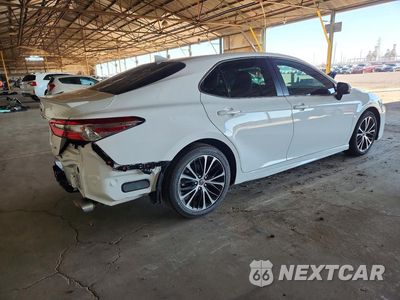 Trzecie zdjęcie samochodu z tyłu: 2020 TOYOTA CAMRY SE VIN:4T1G11AK0LU314774 - miniatura