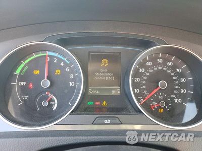 Zdjęcie 9 z 12 samochodu: 2016 VOLKSWAGEN E-GOLF SEL PREMIUM VIN:WVWPP7AU4GW902145 - miniatura