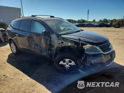 Czwarte zdjęcie samochodu z boku: 2017 CHEVROLET TRAVERSE LS VIN:1GNKRFED6HJ178084 - miniatura