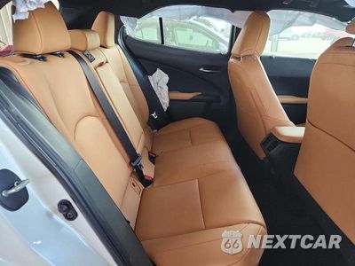 Zdjęcie 10 z 13 samochodu: 2025 LEXUS UX 300H PREMIUM VIN:JTHYBJAH0S2017393 - miniatura